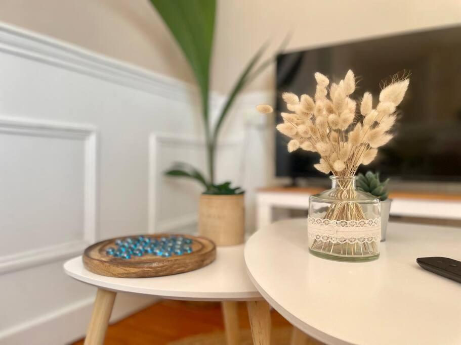 La Bellevue X Parking By Melrose Apartment บาเยอ ภายนอก รูปภาพ